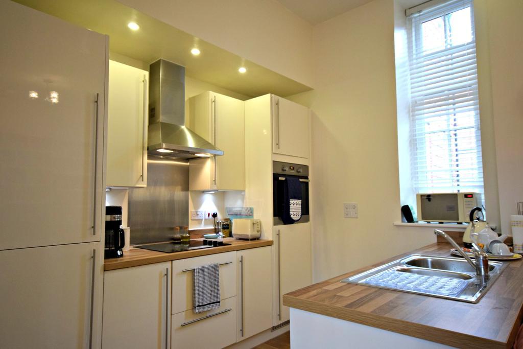 Marlyn In Chichester Apartment Екстериор снимка